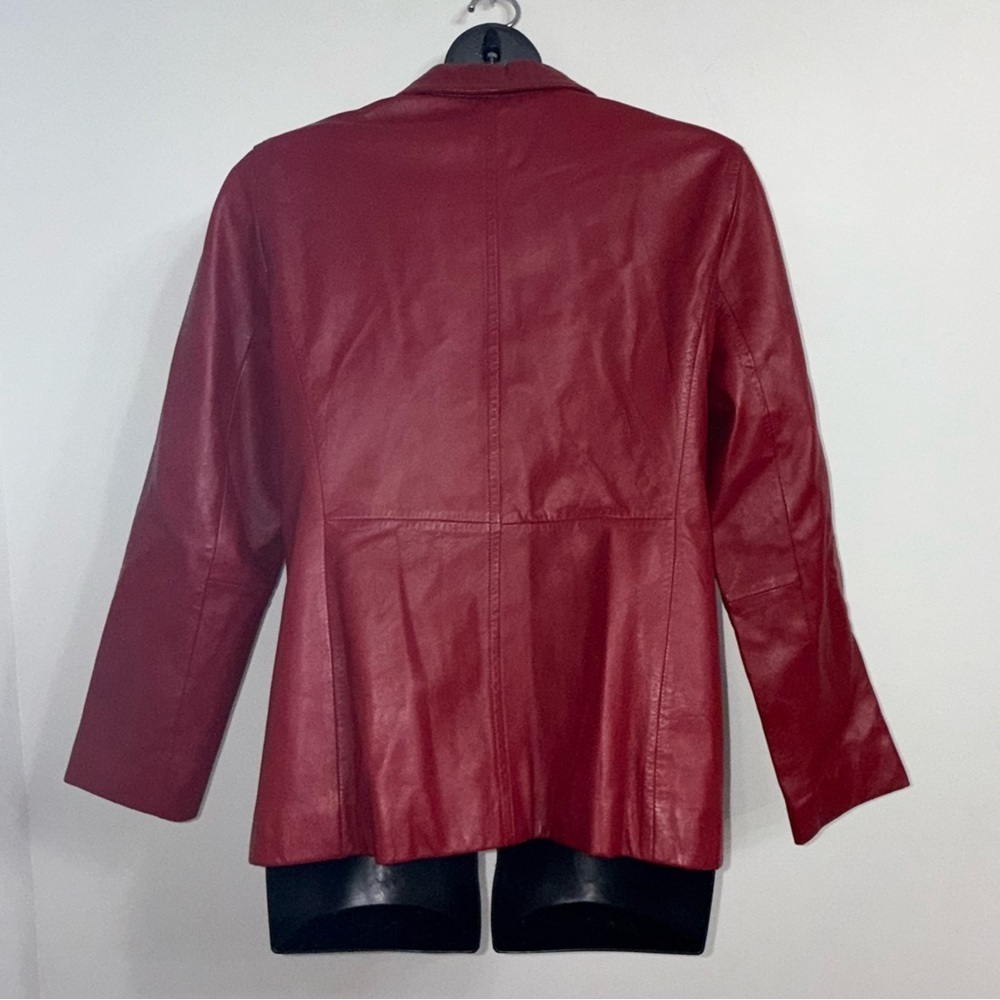 Elegant Red Leather Women's Blazer - Picture 6 of 10